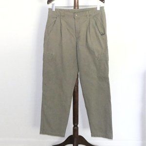 Columbia Sportswear pleated front cargo pants